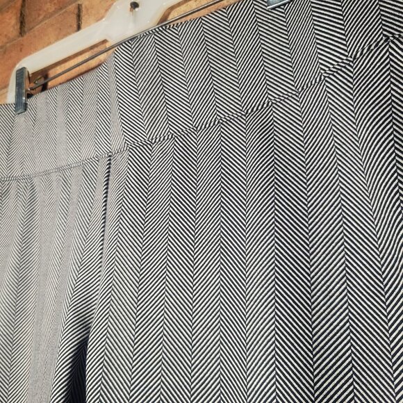 NWT Torrid First at Fit Herringbone Black/White Stretch Ankle Pants - Size 2X - Picture 4 of 12